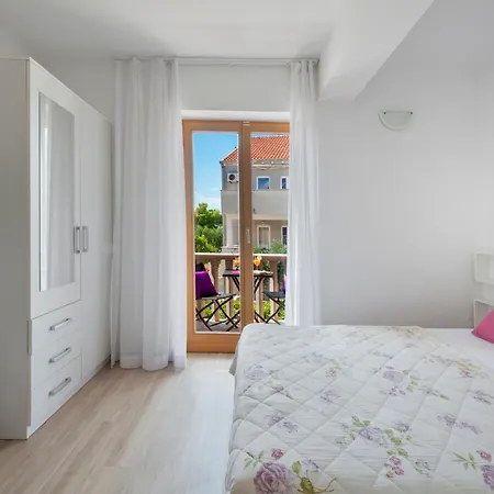 Cina Guest house