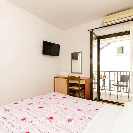 Cina Guest house 3*
